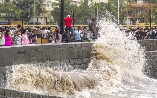 Monsoon fury kills 6 in HP
