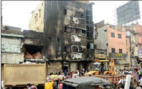 Massive fire gutshardware store