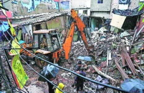 Two held for Mumbai chawl collapse