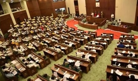 Mah Assembly passes Private Universities 