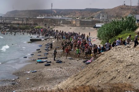 Over 60,000 migrants cross into Spain from Morocco; 57 die after border breach