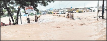 Heavy downpour hits Dindor