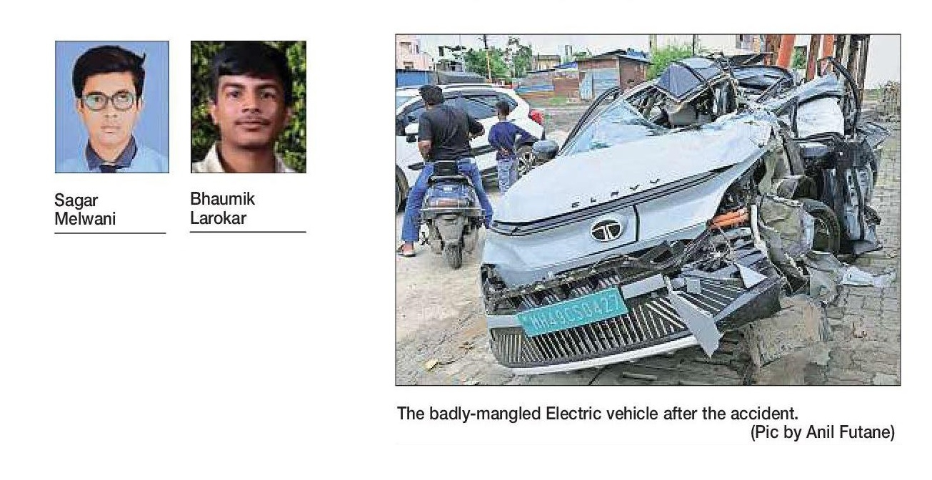 Birthday drive ends in horror 2 Class 11 students killed in crash