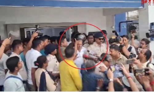 RG Kar victim’s ‘hurried cremation’: Mob attacks ex-TMC MLA Ghosh, aide