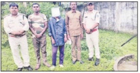 Poacher arrested withhunting equipment inKanha Tiger Reserve
