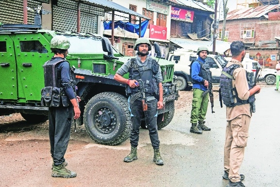 Worker injured in Kulgam attack succumbs to injuries