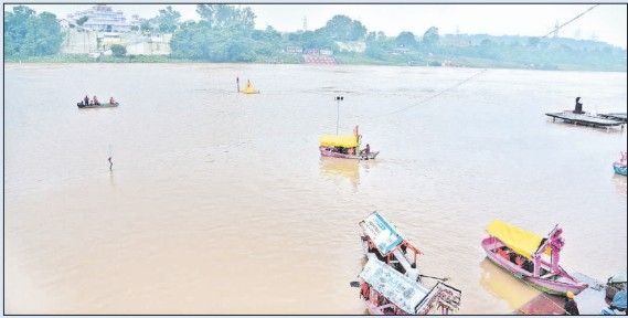 Narmada swells