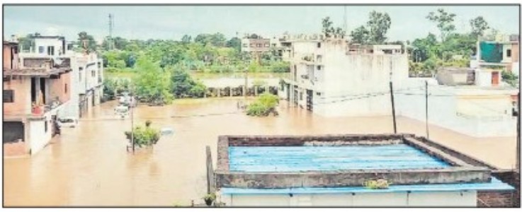 Twelve hours of torrentialrain inundates Rewa