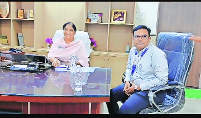Sunita Golait with Dr Vinod Pawar