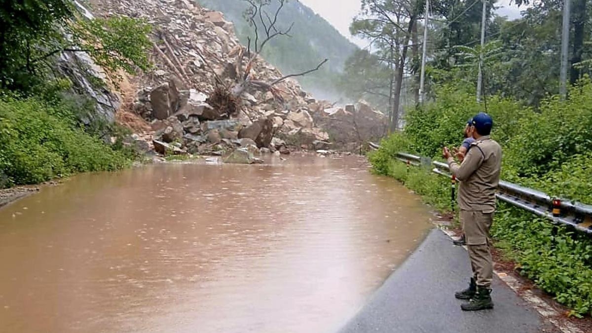 Rivers swell in U khand 