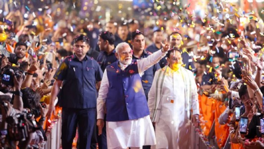 Worked 25 years without single day off: Amit Shah hails PM Modi’s governance