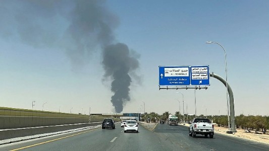 Houthis claimattack onRiyadh, Yanbu