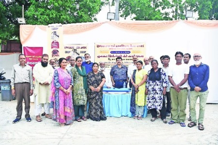 Artisans’ workshop held at Mrignayni M P Exhibition