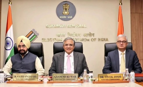 Differing views normalpart of deliberations: EC