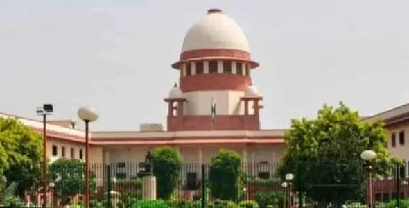 SC gives split opinions on referring to largerbench pleas against law appointing CEC, ECs