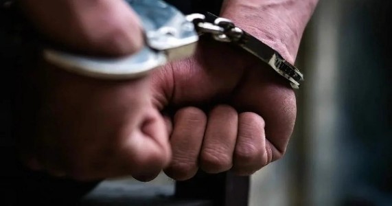 Delhi call centre duping US victims of around Rs 100 cr busted, 11 held