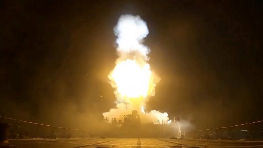 US launches freshstrikes on Iran