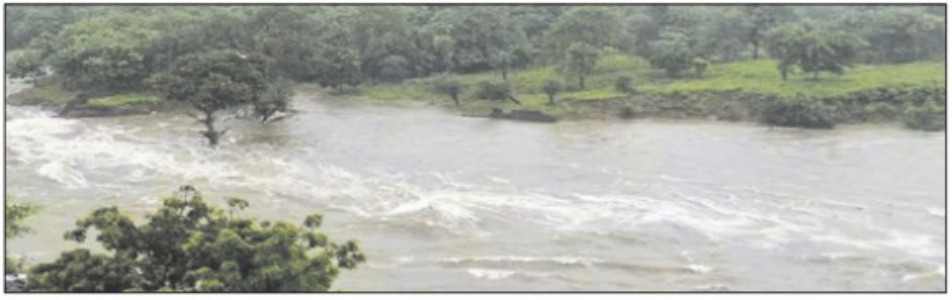 Rivers in spate, dam gates opened; warning in 15 distts, Monsoon turns ferocious in State as Narmada, Kaliasot swell; Bhopal administration issues alert for low-lying areas
