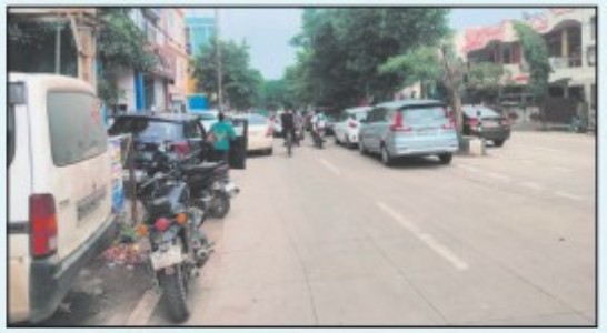 Bhopal roads turninto open parking lots
