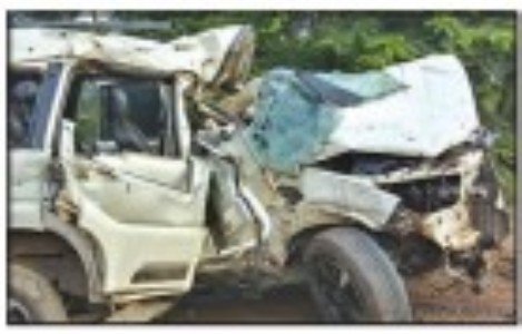 Two killed as Speeding SUVcrashes into tree on NH-53