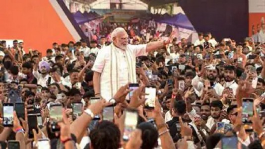 Modi recalls how as Guj CM he toured in intense heat to promote girl child edn
